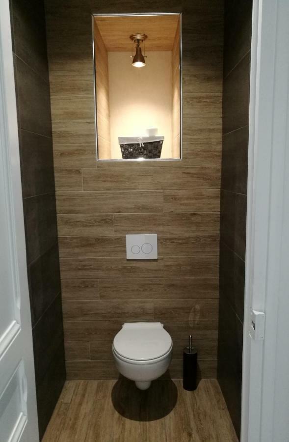 L'Amandine ,45 M2 Terrasse Et Garage Centre Ville Сен-Рафаэль Экстерьер фото