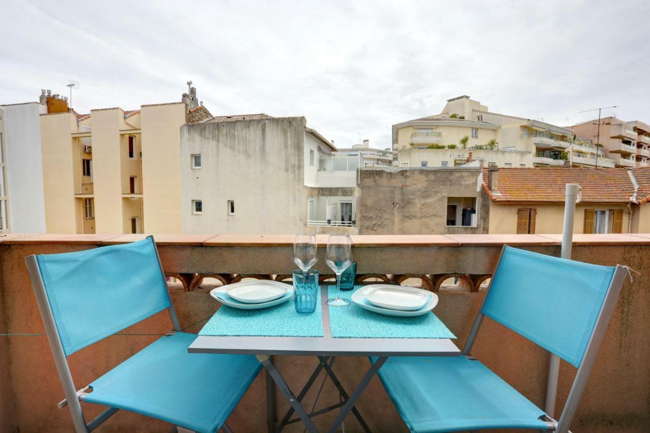 L'Amandine ,45 M2 Terrasse Et Garage Centre Ville Сен-Рафаэль Экстерьер фото